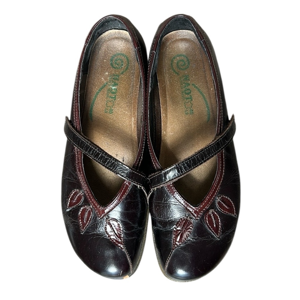 Naot Nau Mai Espresso Crinkled Wine Leather‎ Floral Mary Jane Shoes Velcro 9